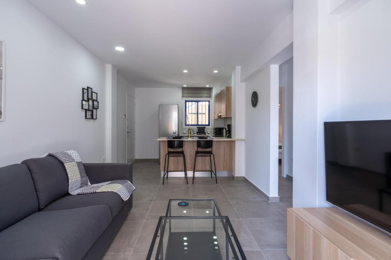 Odyssey - Captivating 2-Bedroom Retreat In Ларнака Экстерьер фото
